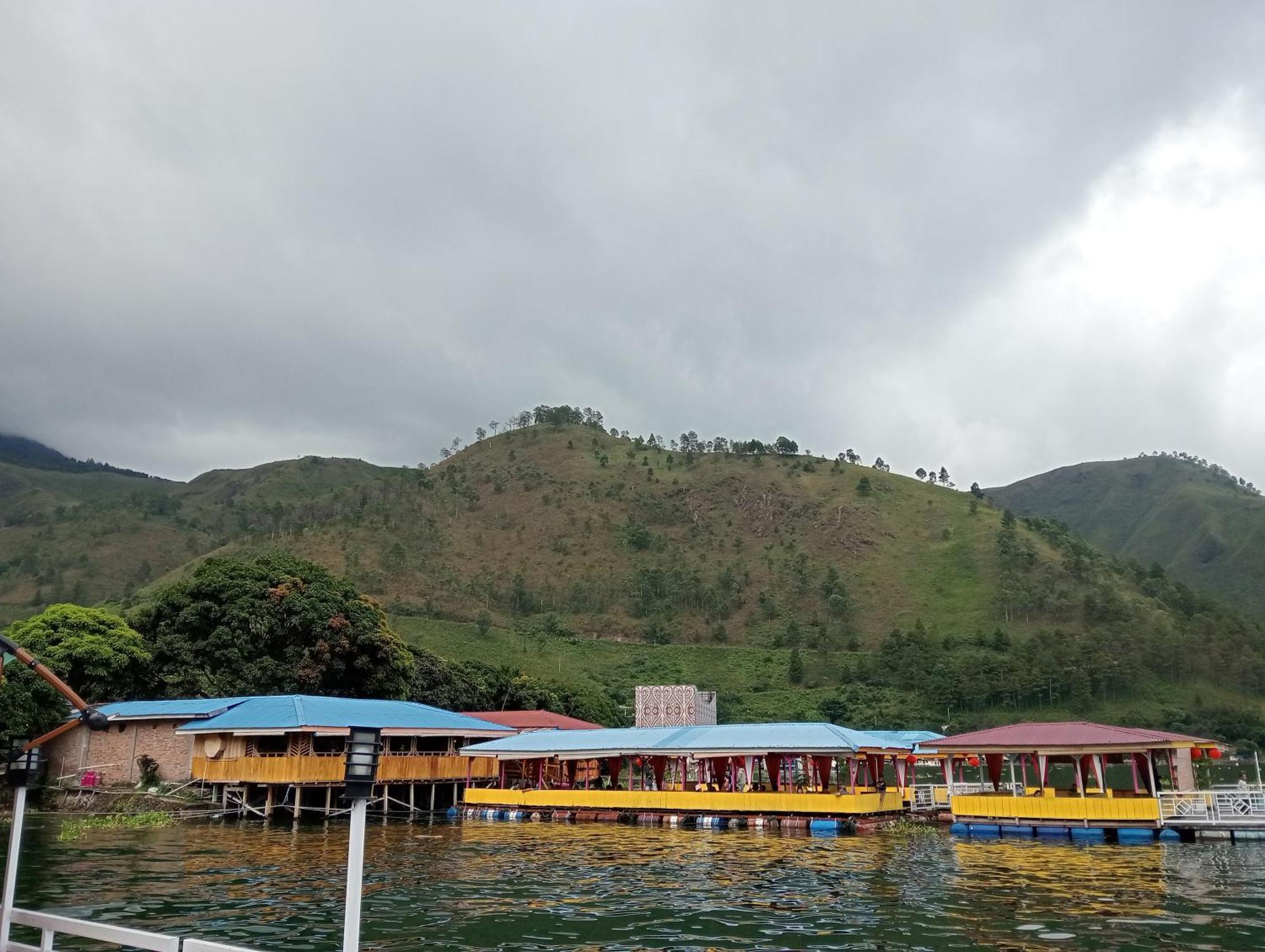 Vulkaan Homestay 不拉士打宜 外观 照片