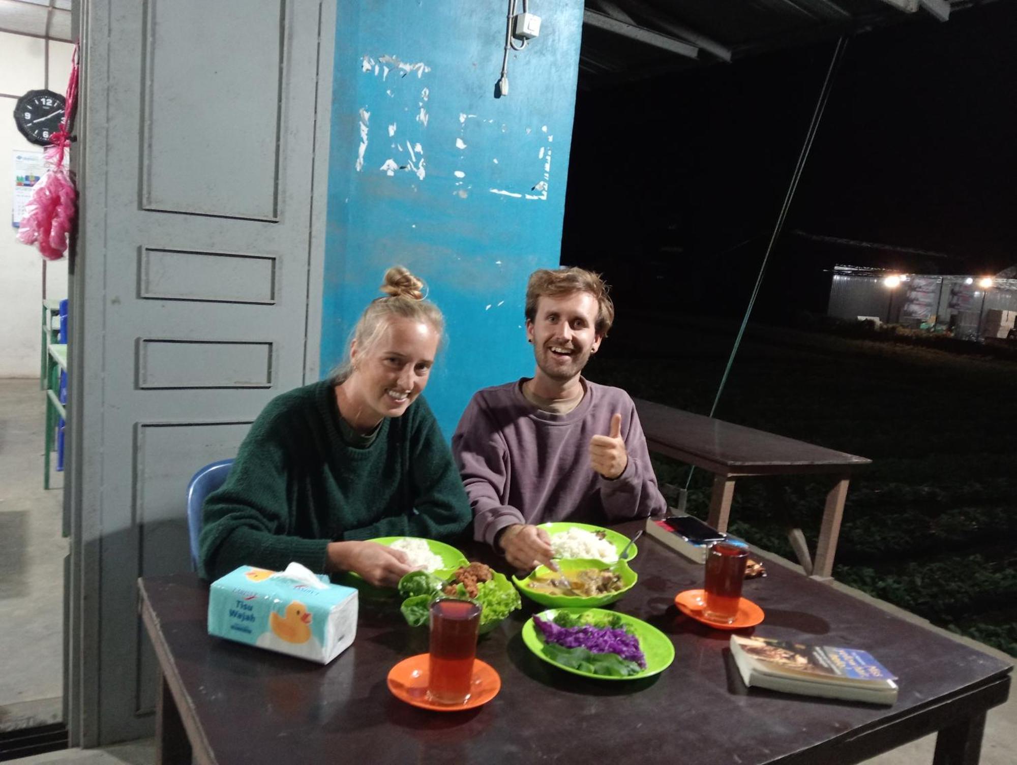 Vulkaan Homestay 不拉士打宜 外观 照片