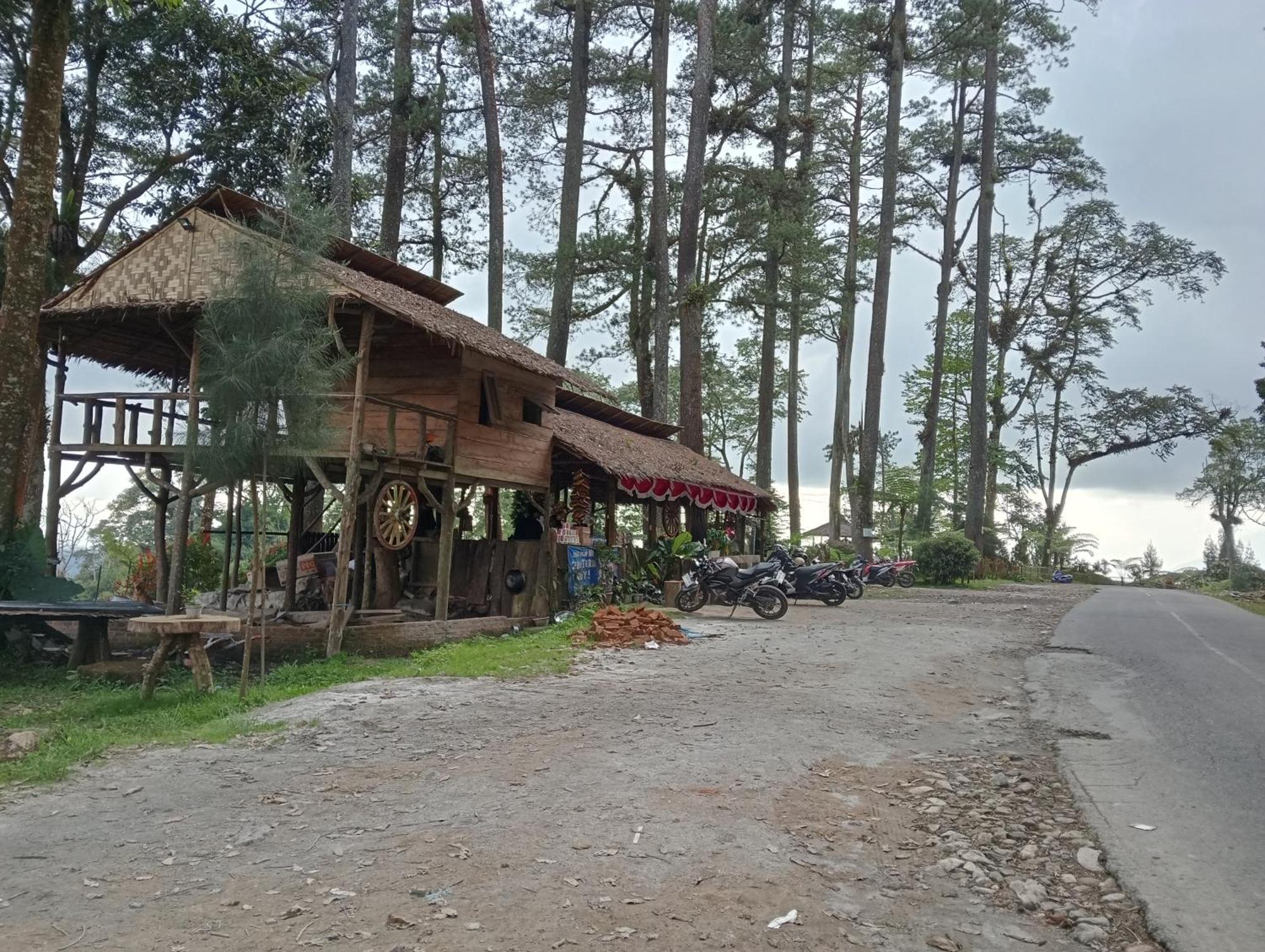 Vulkaan Homestay 不拉士打宜 外观 照片
