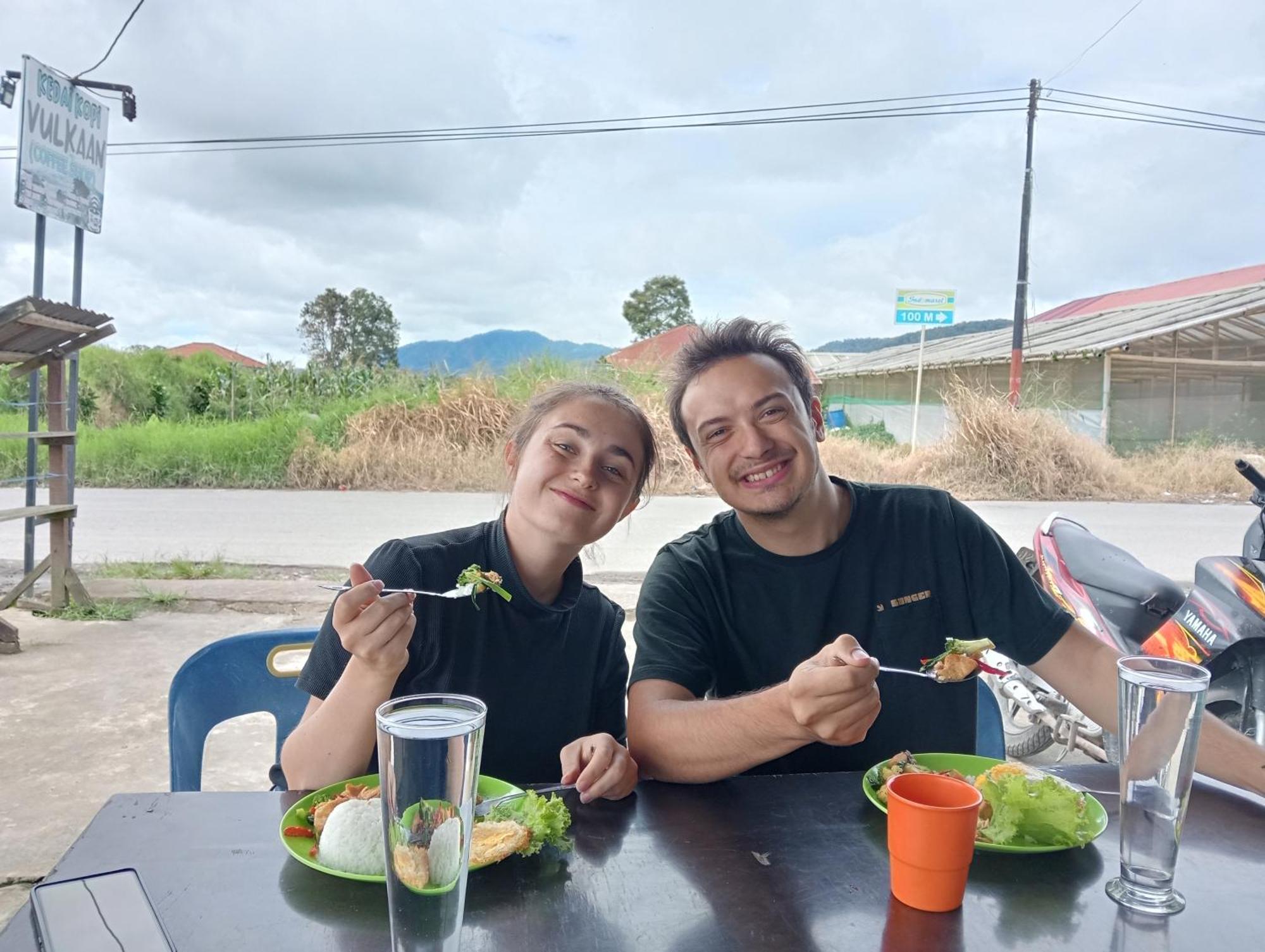 Vulkaan Homestay 不拉士打宜 外观 照片