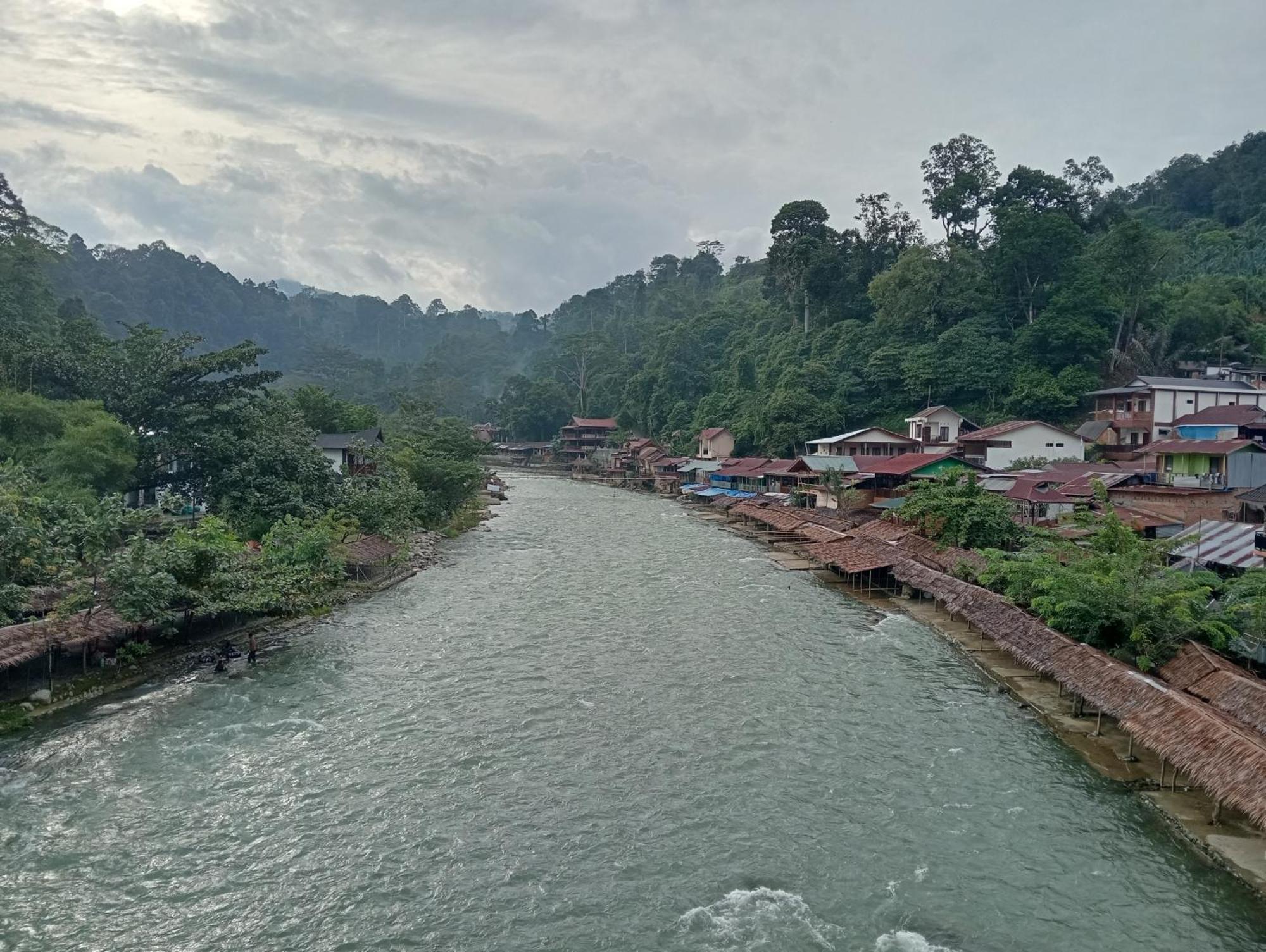 Vulkaan Homestay 不拉士打宜 外观 照片